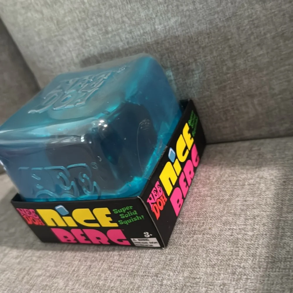 Nice Berg Blue Super Solid Squish Kids Toy - Picture 3 of 5